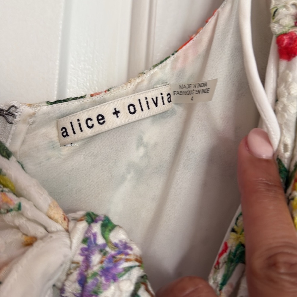 Alice and Olivia Kristie Floral Mini Dress - Picture 7 of 7